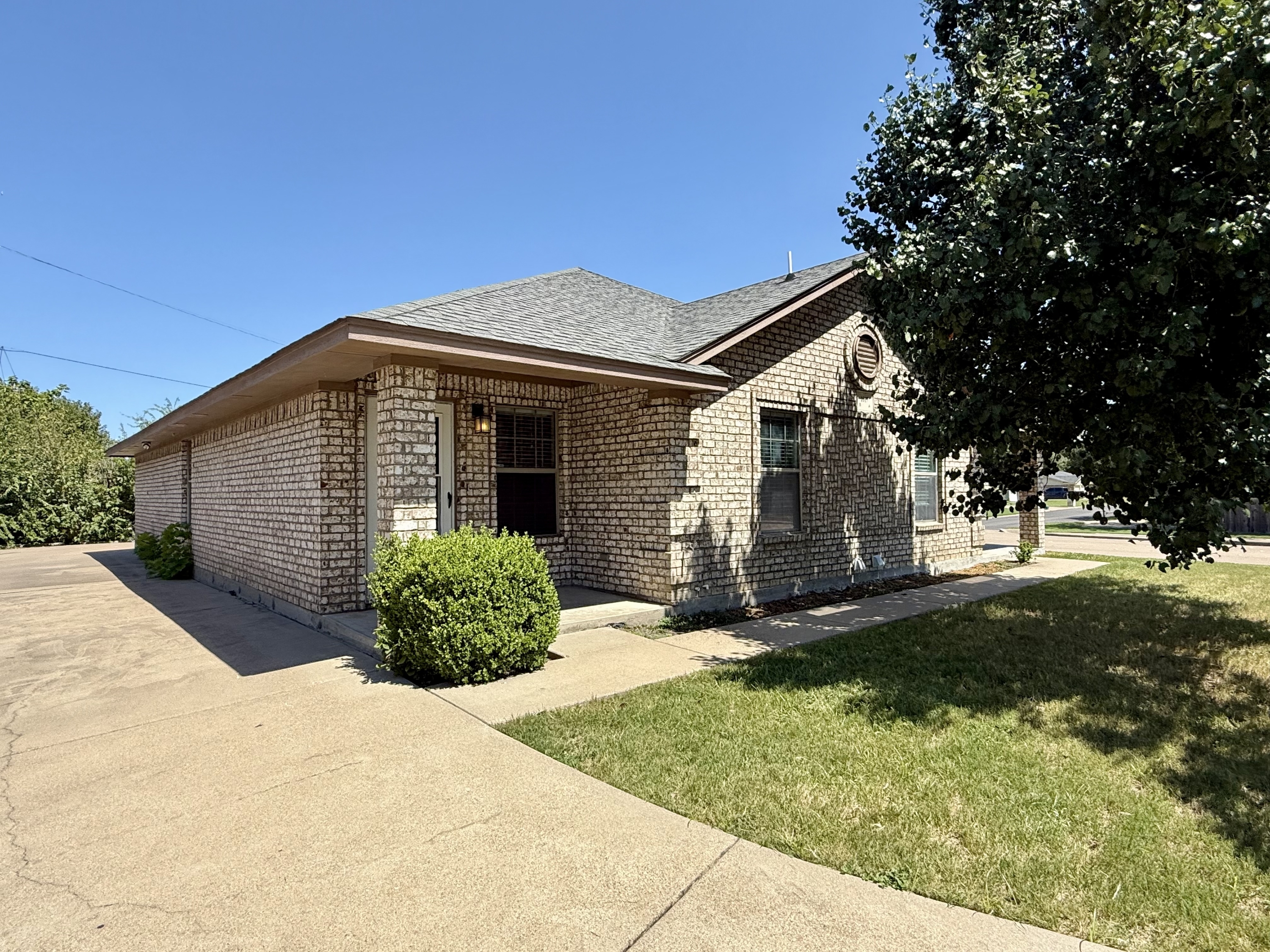 1017 Keller Ave.