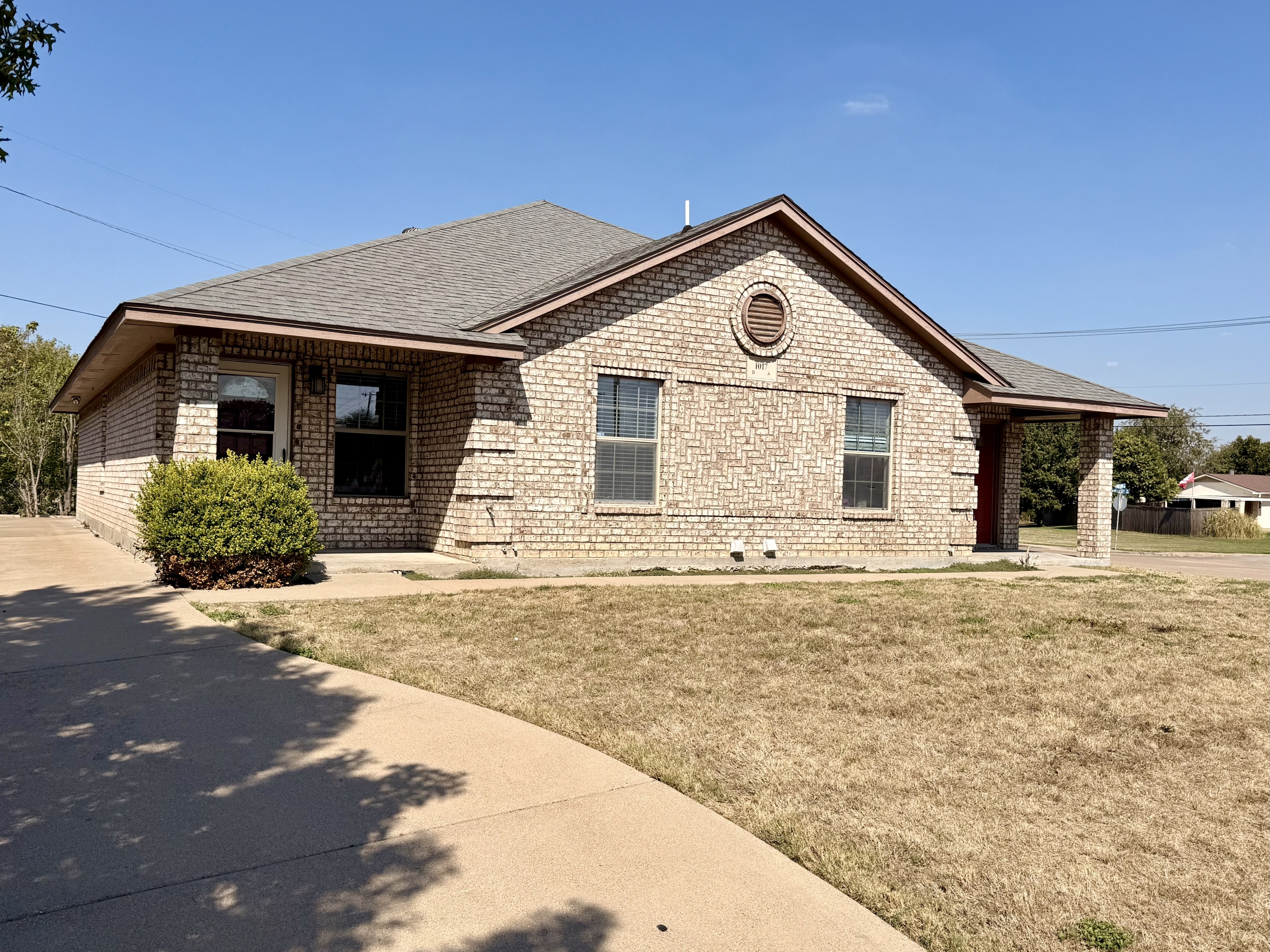 1017 Keller Ave.